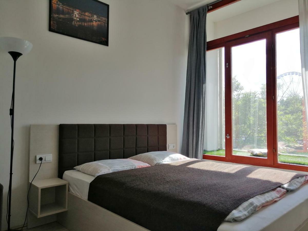 Zoom-Budapest Apartments エクステリア 写真